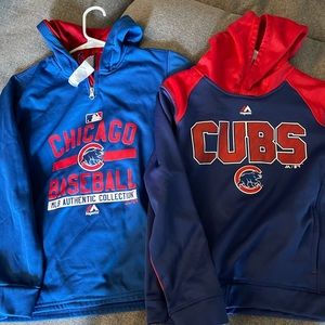 2 boys Cubs sweatshirts